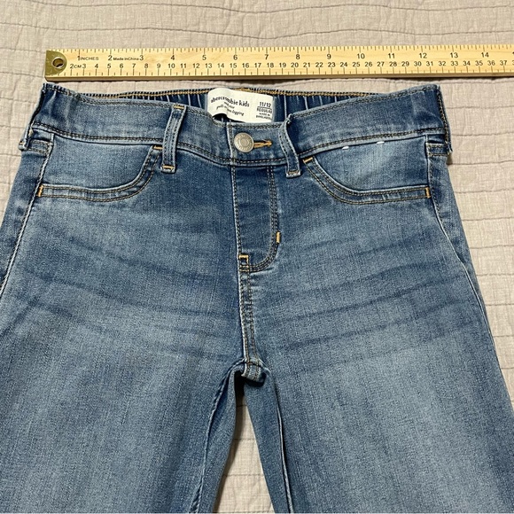 Abercrombie Kids Mid Rise Pull On Jean Legging Size 11/12 regular - Picture 5 of 10